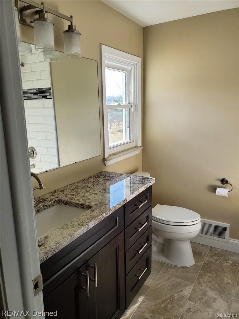 9215 Bartel Road Columbus, MI 48063 - Photo 22 of 65 Resized_2_1.jpg