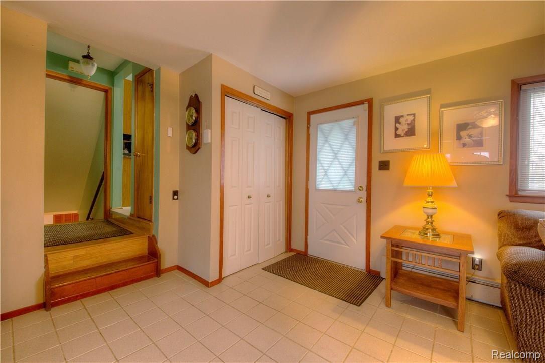 3624 Napier Road Canton, MI 48187 - Photo 15 of 38 13 Living Room.jpg