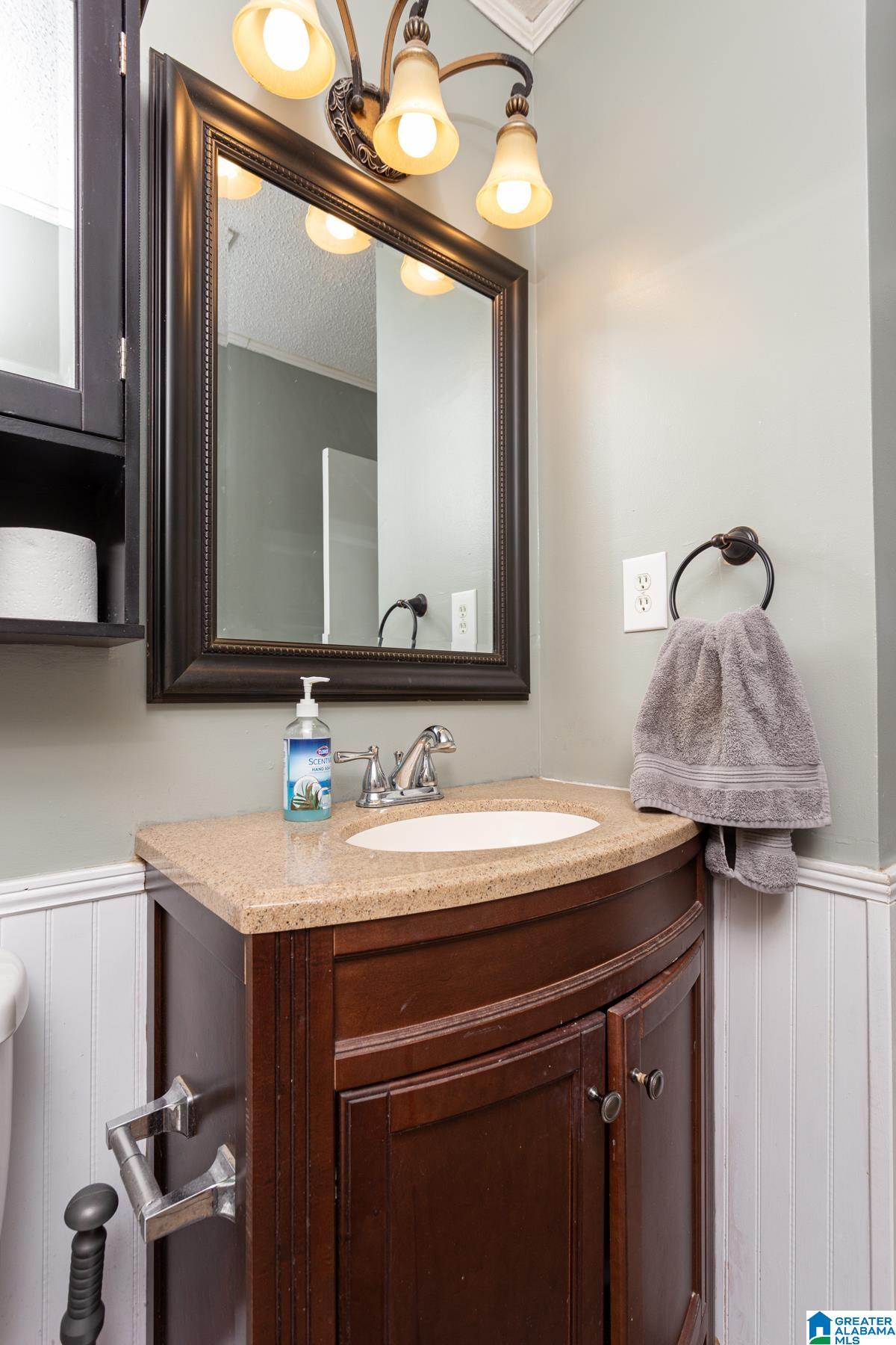 1310 Barry Road Anniston, AL 36206 - Photo 15 of 40