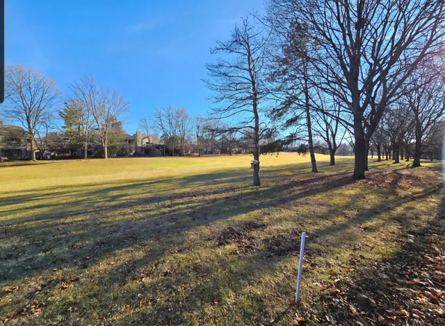 $2,600 | 755 Golf Lane, Unit 755A, Lake Barrington, IL 60010