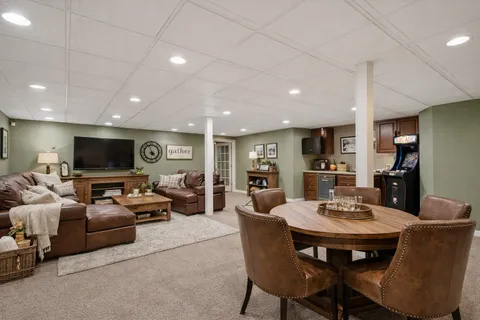 $1,250,000 | 1518 North Patton Avenue, Arlington Heights, IL 60004