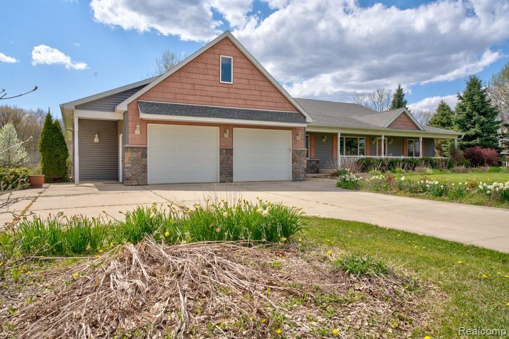 6441 North Nicholson Road Fowlerville, MI 48836 - Photo 2 of 44 a (19)_20)_21).jpg