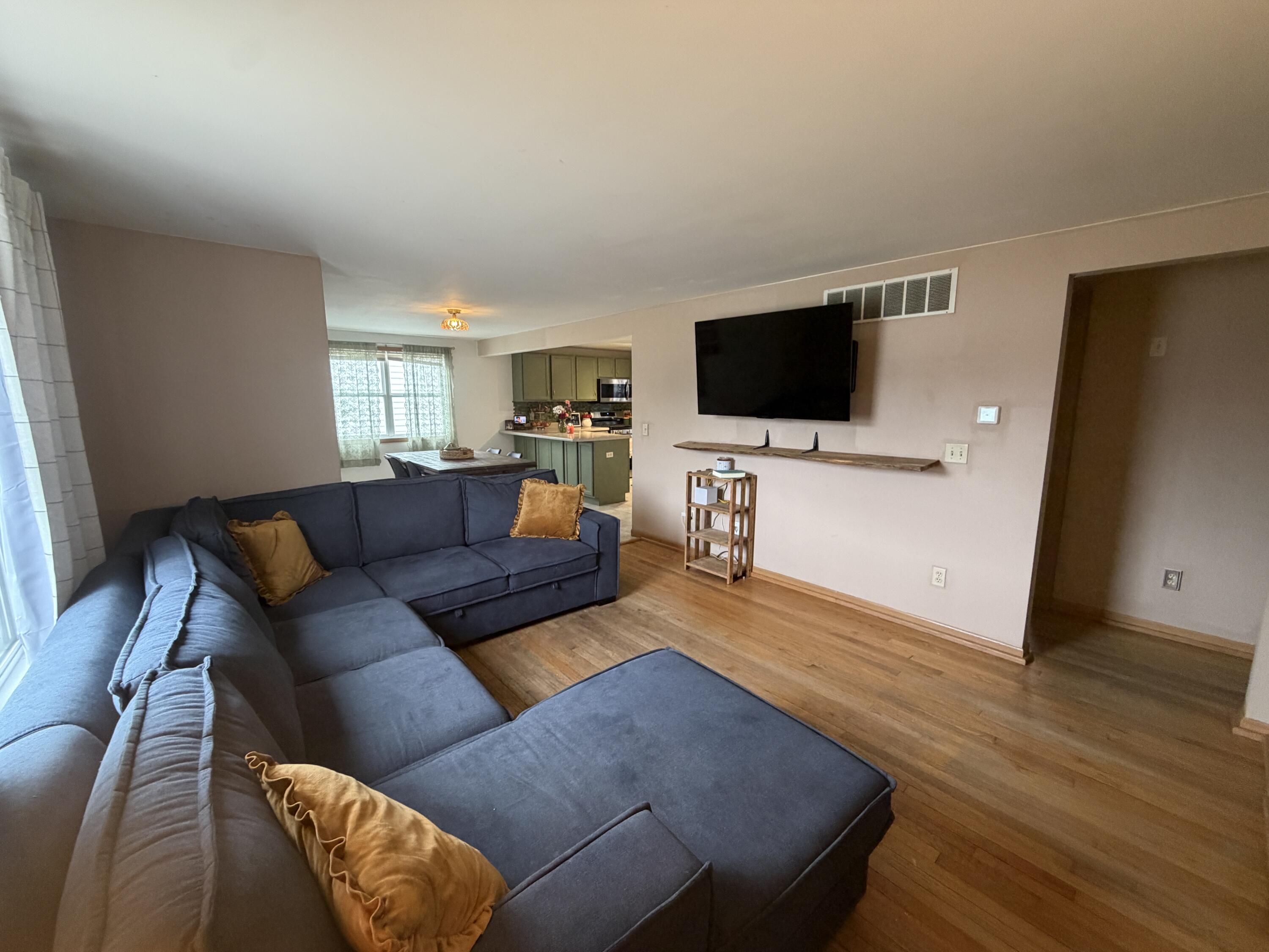 17710 Holtz Road Lowell, IN 46356 - Photo 3 of 15 3000x2250