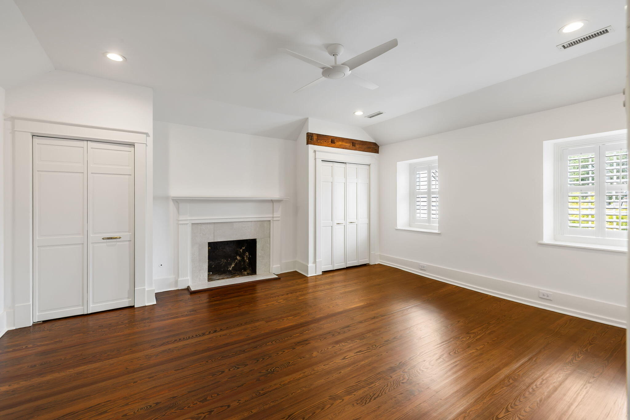 8 1/2 Elliott Street Charleston, SC 29401 - Photo 11 of 16 10-web-or-mls-8 Elliott St CoastalRE-9