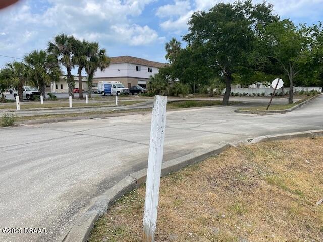 223 Ridgewood Avenue Holly Hill, FL 32117 - Photo 2 of 5 2