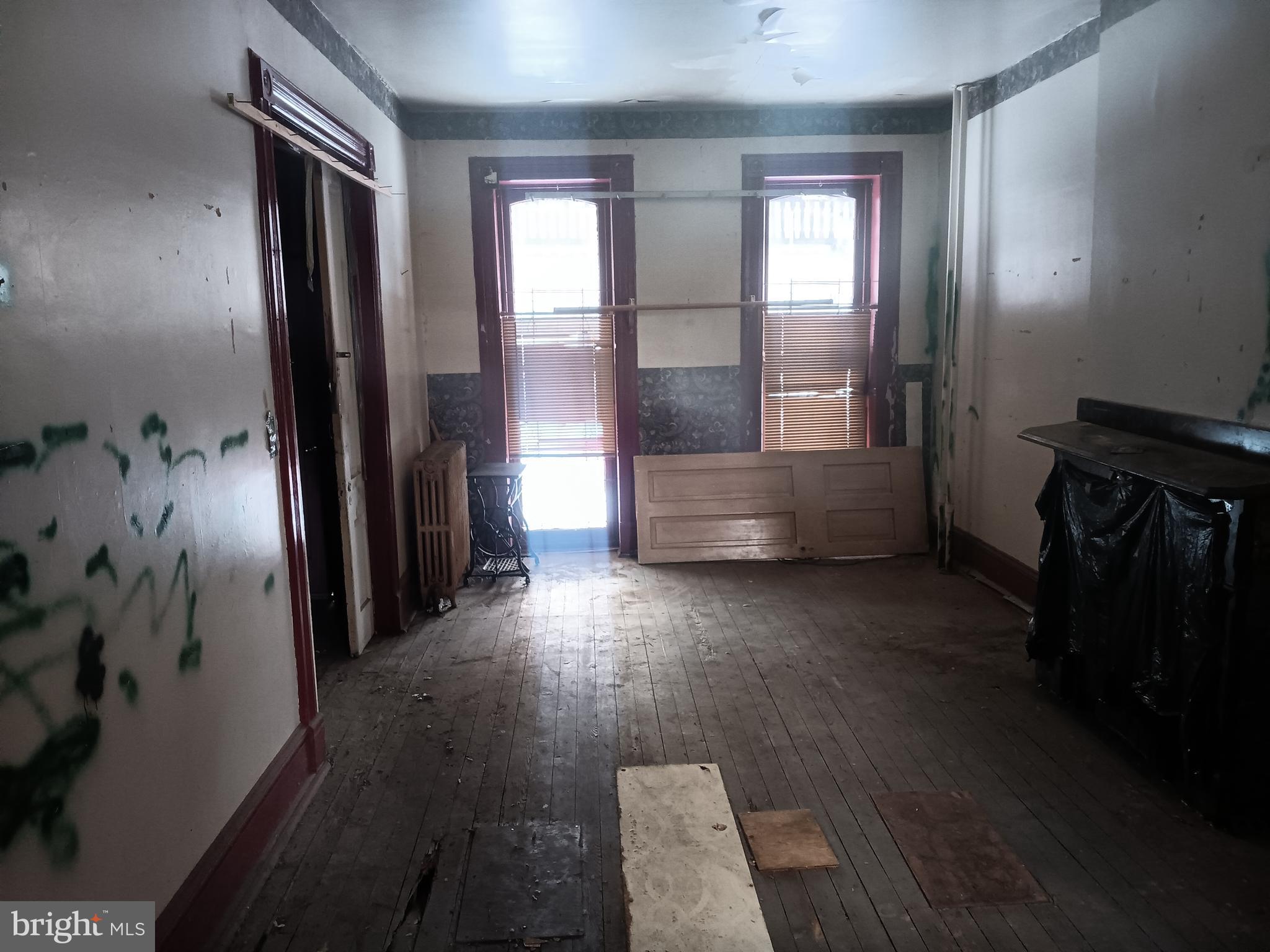 277 Spring Street Trenton, NJ 08618 - Photo 16 of 28