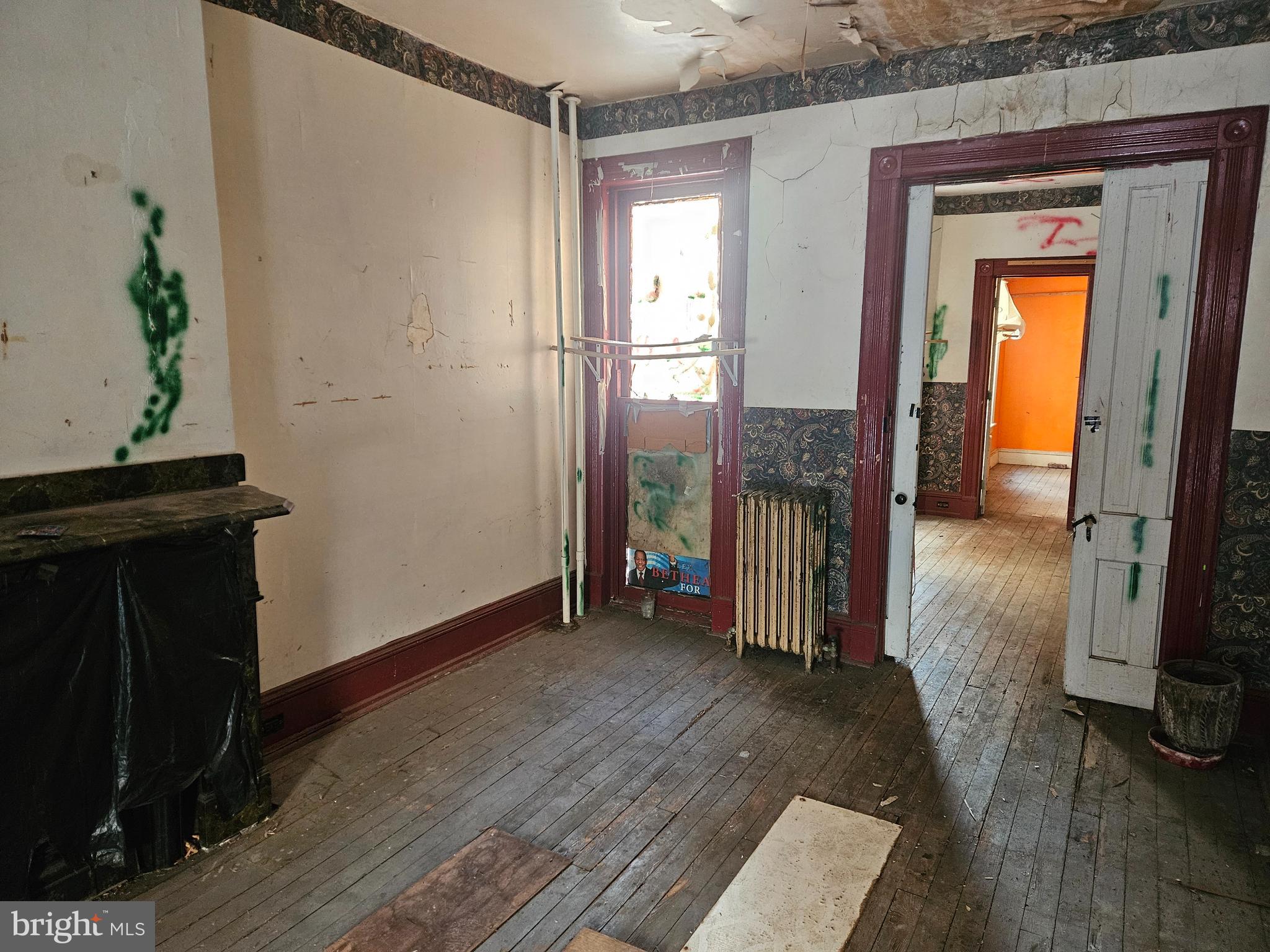 277 Spring Street Trenton, NJ 08618 - Photo 4 of 28