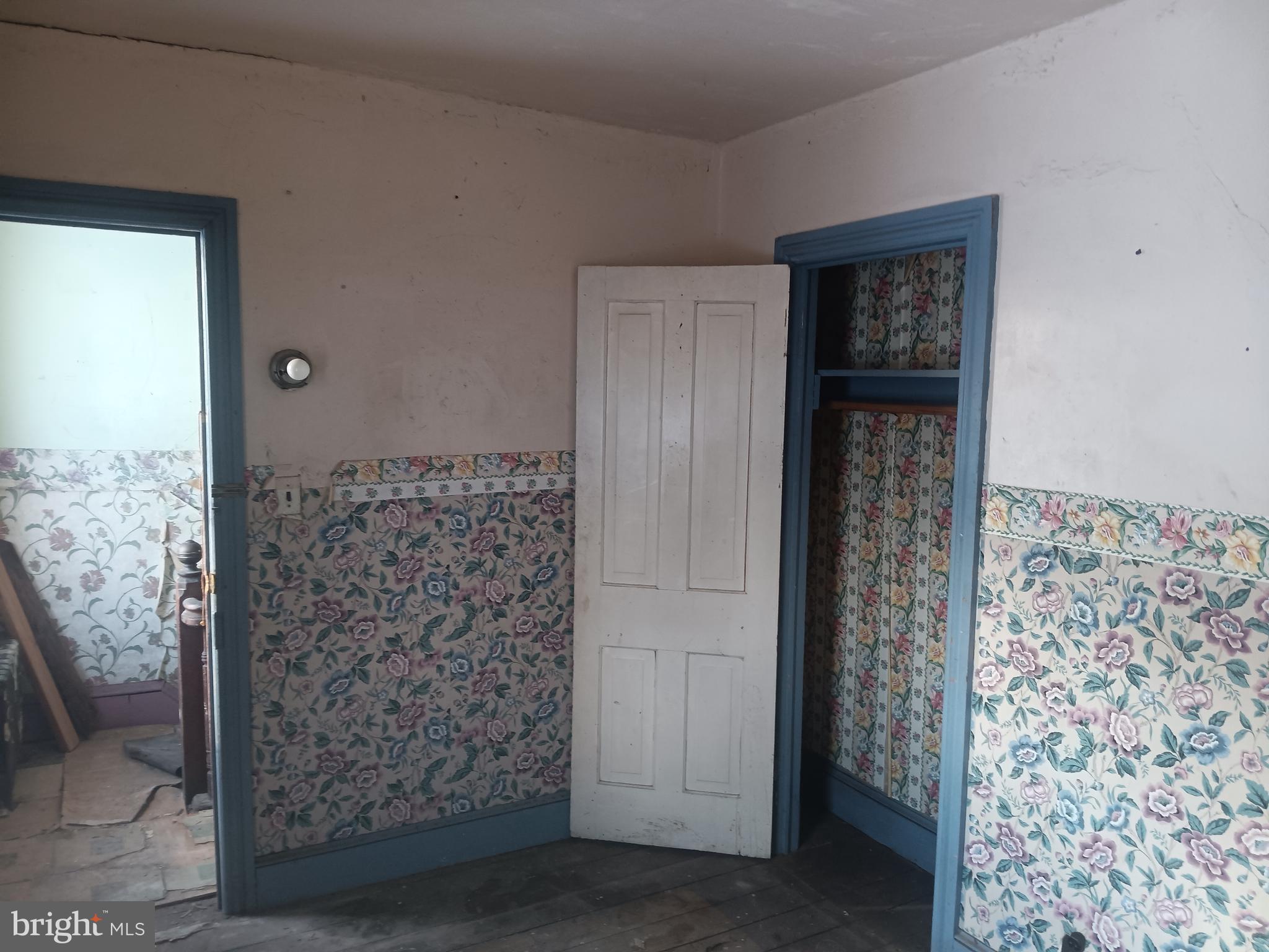 277 Spring Street Trenton, NJ 08618 - Photo 6 of 28