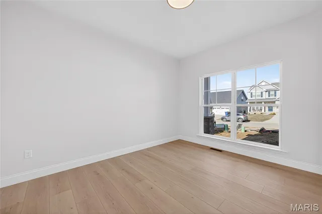 $594,126 | 537 Ryehill Drive, St. Peters, MO 63376