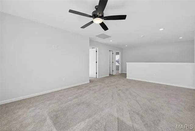 $594,126 | 537 Ryehill Drive, St. Peters, MO 63376