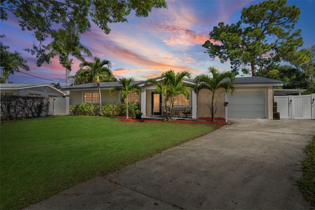 1561 Carson Cir Northeast  