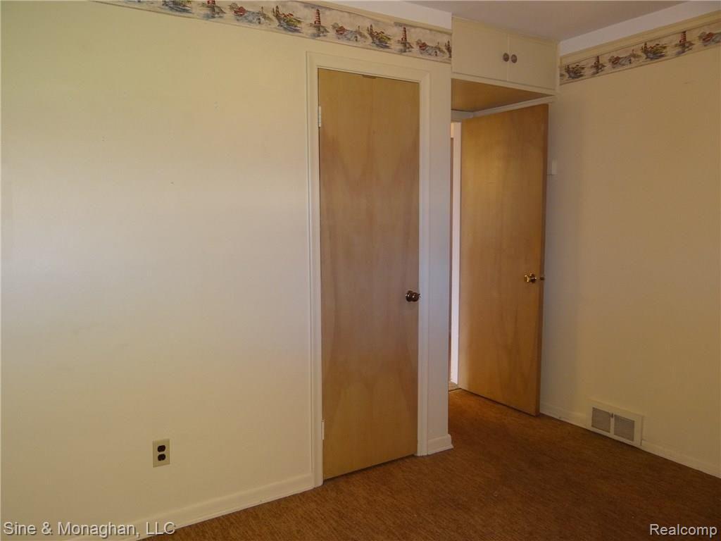 16505 East 8 Mile Road Eastpointe, MI 48021 - Photo 16 of 33 Gallery Image 16