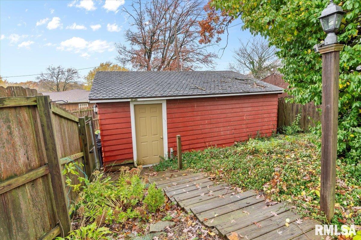 1630 West Governor Street Springfield, IL 62704 - Photo 38 of 47 Gallery Image 38