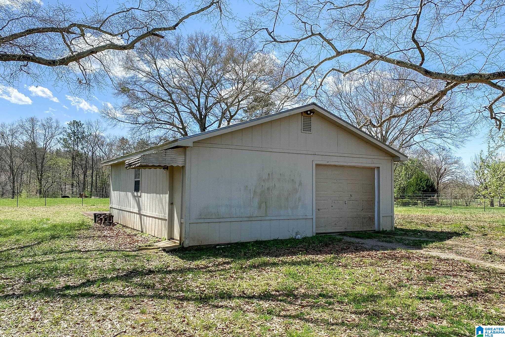 1190 Buckelew Bridge Road Anniston, AL 36207 - Photo 2 of 50