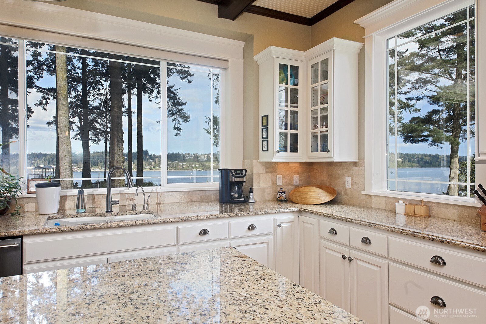 5208 East Harbor Road Freeland, WA 98249 - Photo 18 of 40