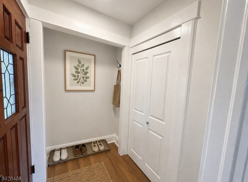 312 Rochelle Avenue Rochelle Park, NJ 07662 - Photo 6 of 17