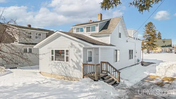 $164,900 | 7836 Washington Street, Rapid River, MI 49878