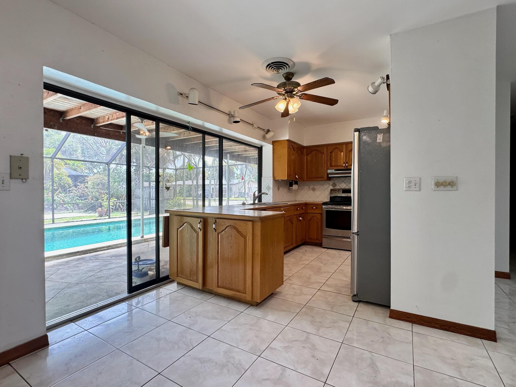 21045 Condado Road Cutler Bay, FL 33189 - Photo 6 of 25 IMG_1692