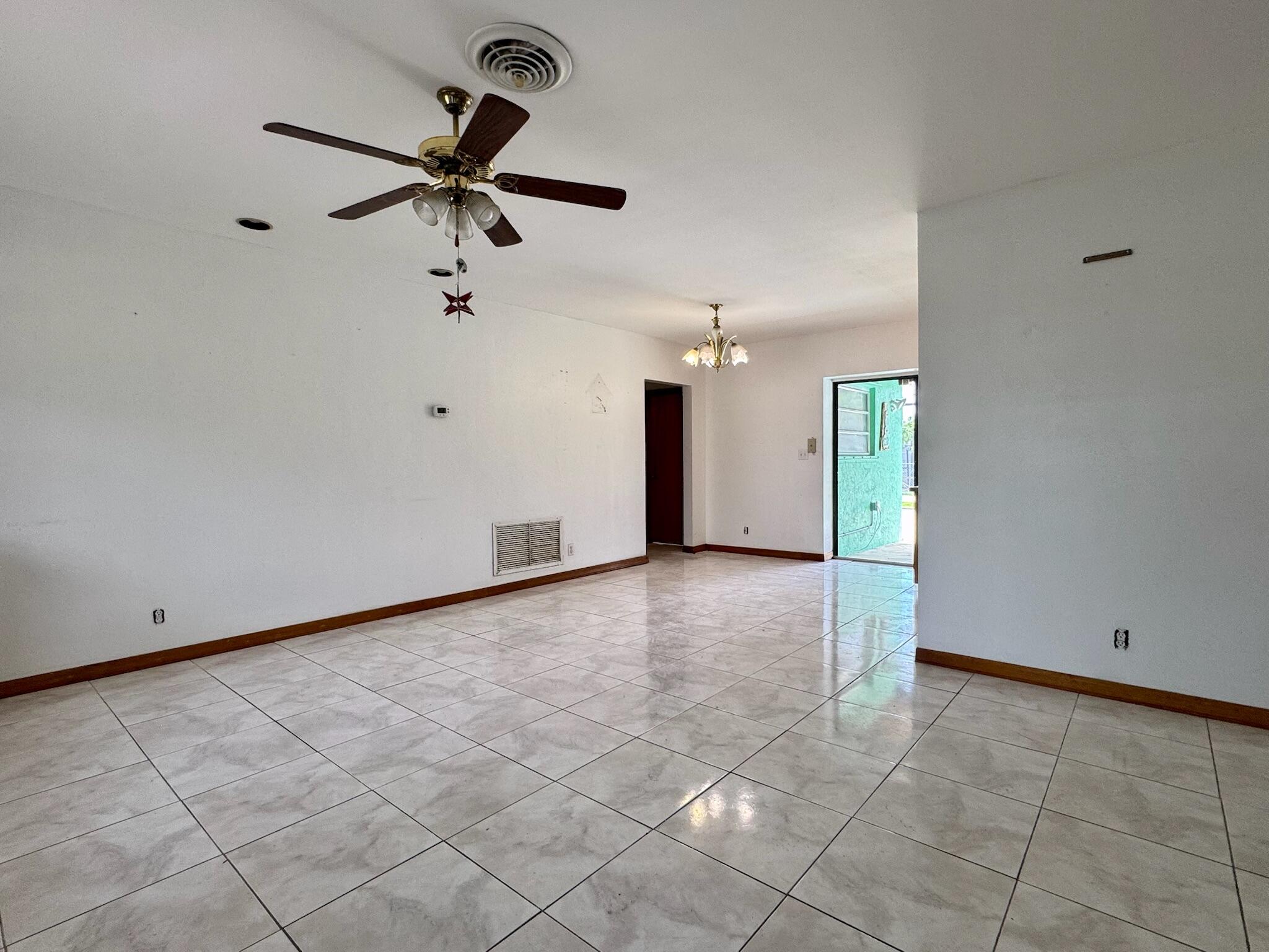 21045 Condado Road Cutler Bay, FL 33189 - Photo 8 of 25 IMG_1691