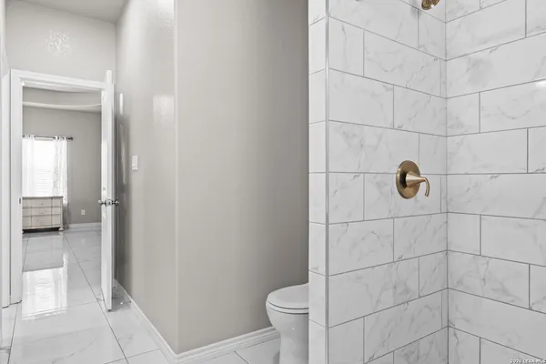 $420,000 | 8116 Ventura Boulevard, Selma, TX 78154