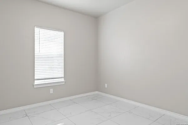 $420,000 | 8116 Ventura Boulevard, Selma, TX 78154