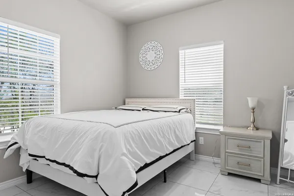 $420,000 | 8116 Ventura Boulevard, Selma, TX 78154