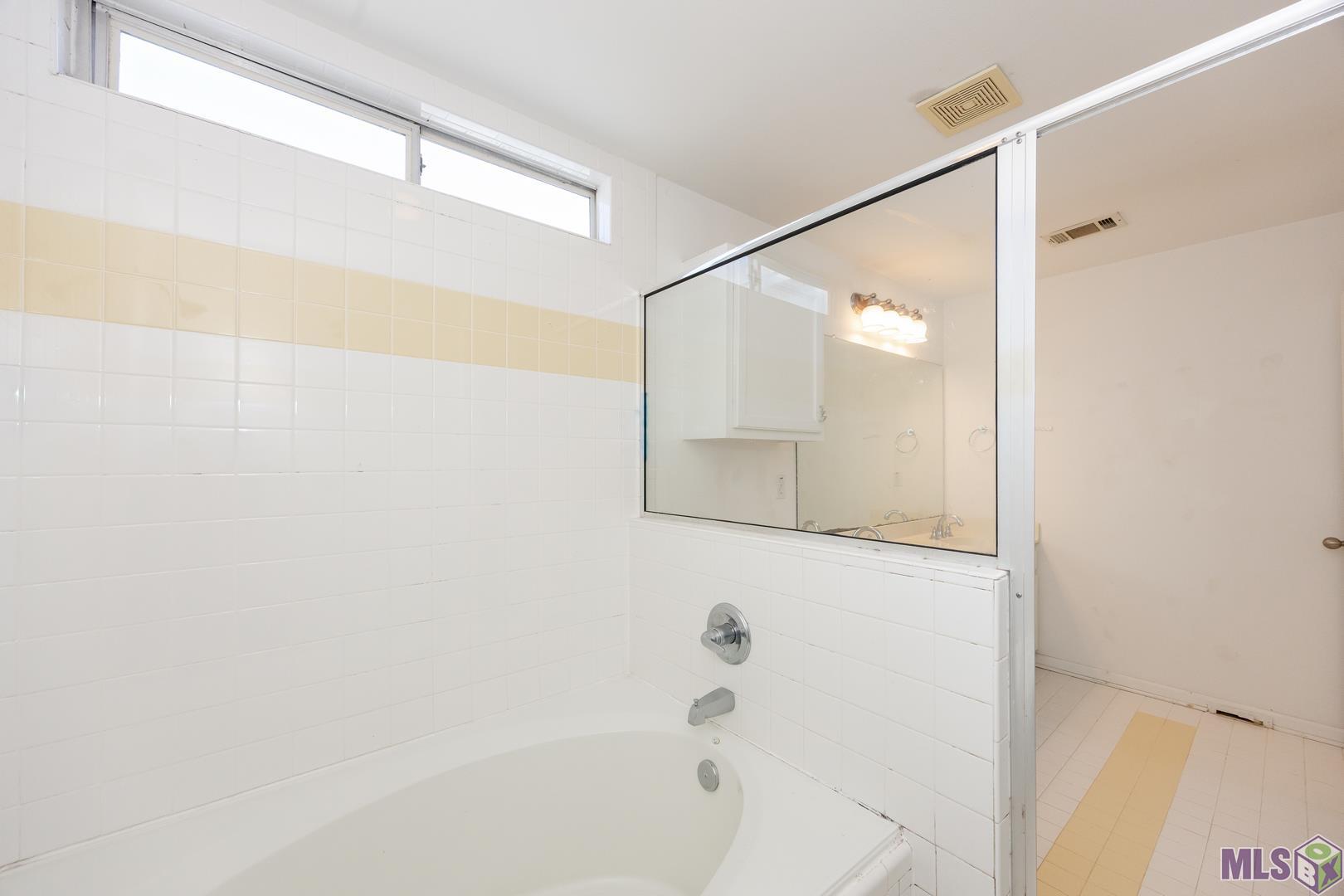 1720 Nicholson Drive, Unit 4 Baton Rouge, LA 70802 - Photo 16 of 23 Gallery Image 16