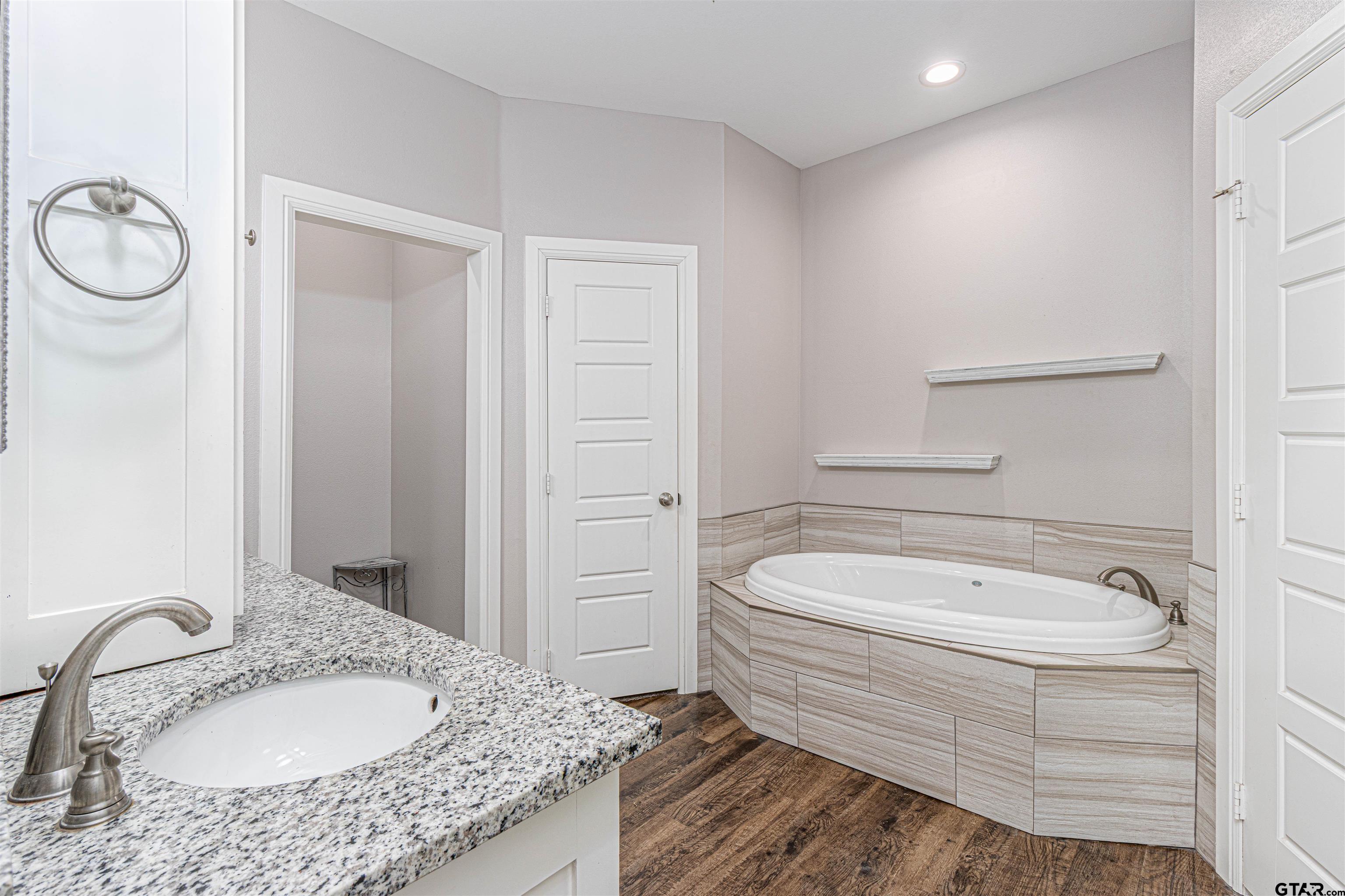 12483 Wildfern Road Tyler, TX 75707 - Photo 14 of 24 Gallery Image 14