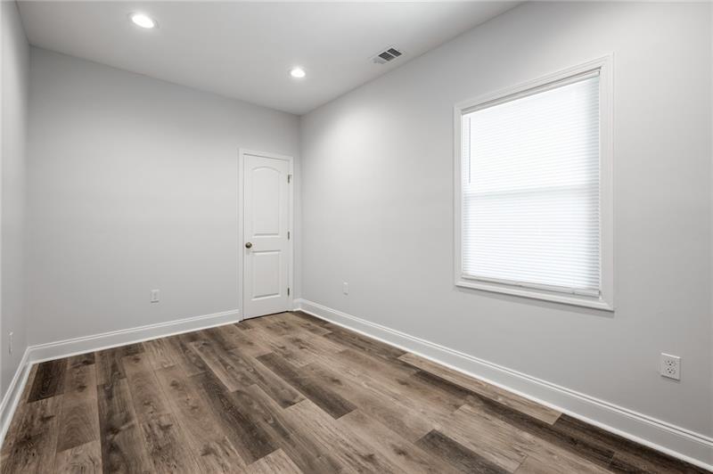 872 Beryl Street Southwest Atlanta, GA 30310 - Photo 17 of 27