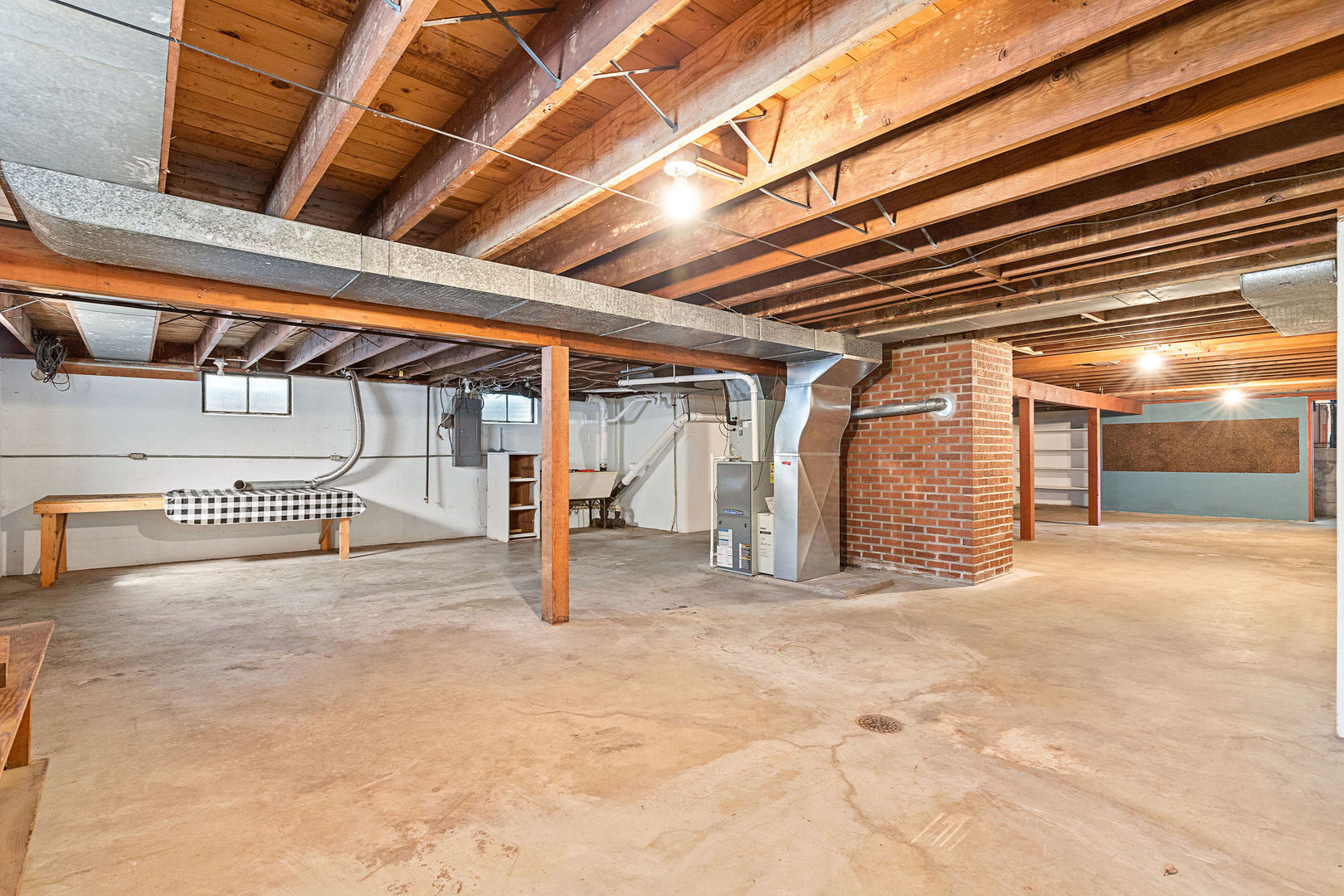 202 Sears Street Plano, IL 60545 - Photo 24 of 32 a view of a indoor garage