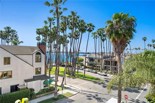$665,000 | 5959 East Naples Plaza, Unit 306, Long Beach, CA 90803