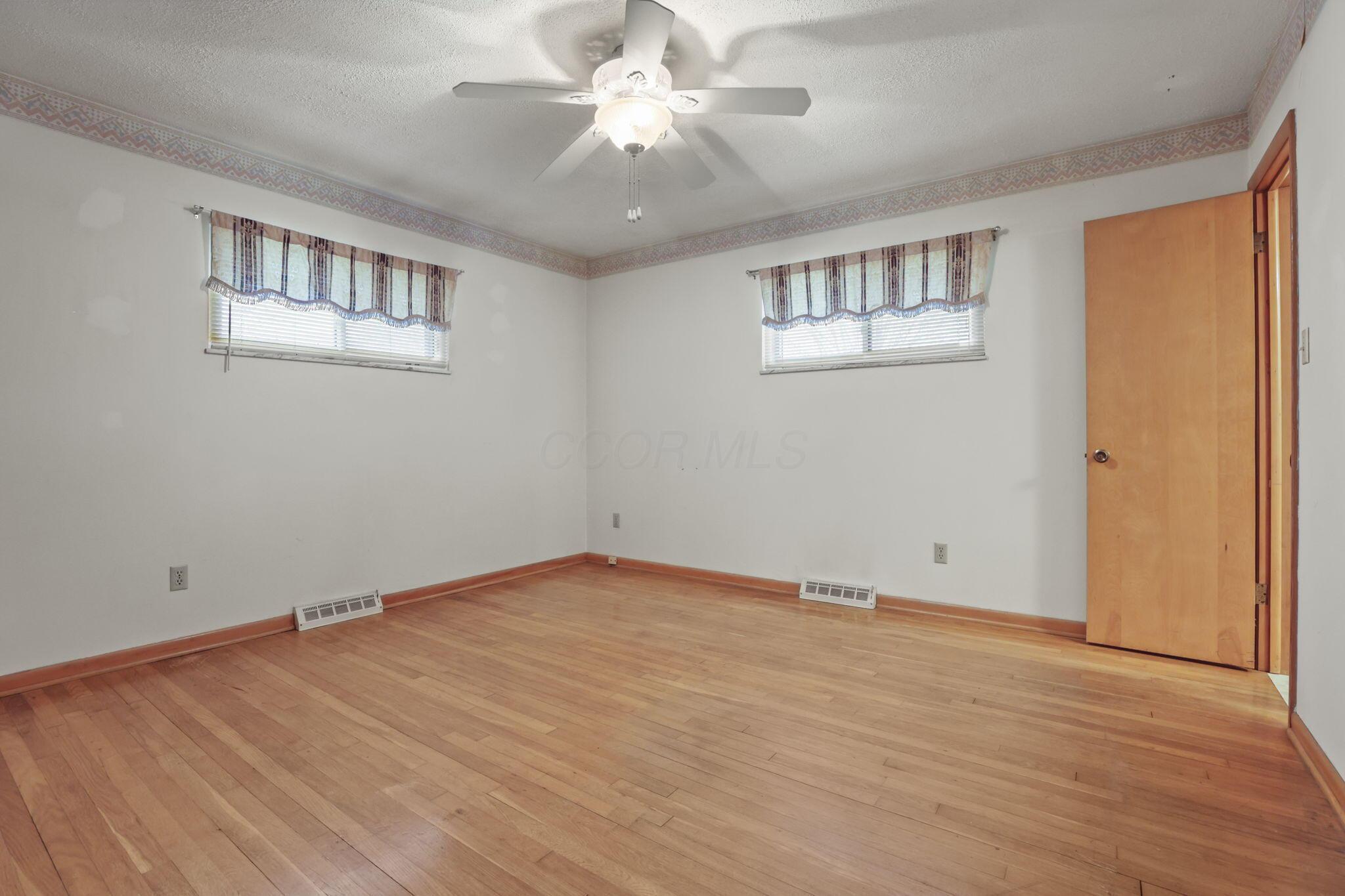 5680 Biggert Road London, OH 43140 - Photo 6 of 33 Owner's Suite Now