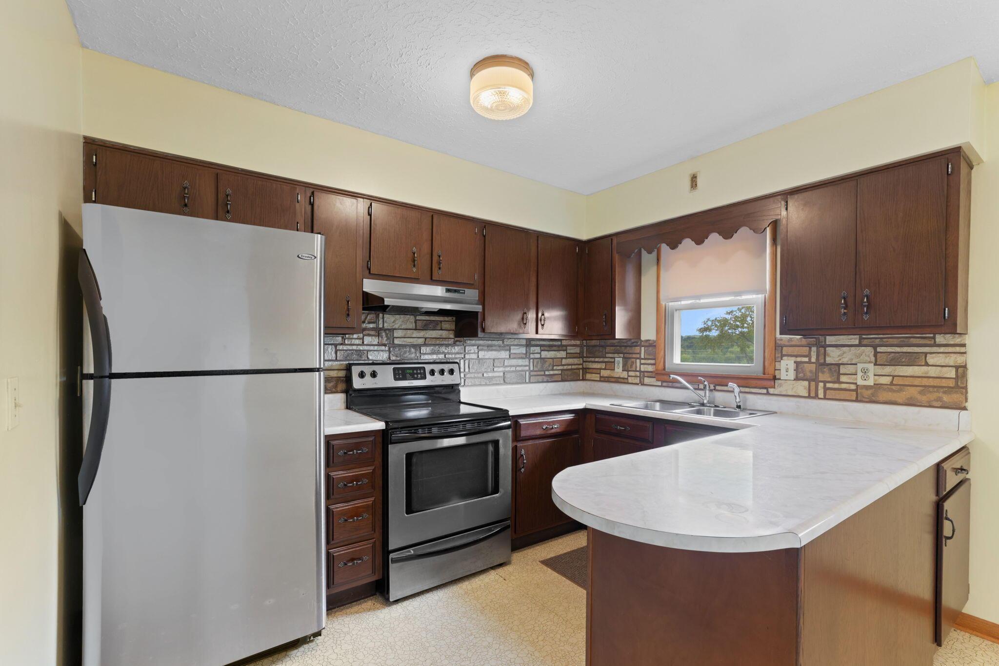 59172 Marietta Road Byesville, OH 43723 - Photo 10 of 30 Kitchen 1st Floor