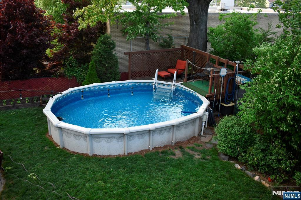 585 Monroe Place Ridgefield, NJ 07657 - Photo 27 of 28 a view of outdoor space and yard