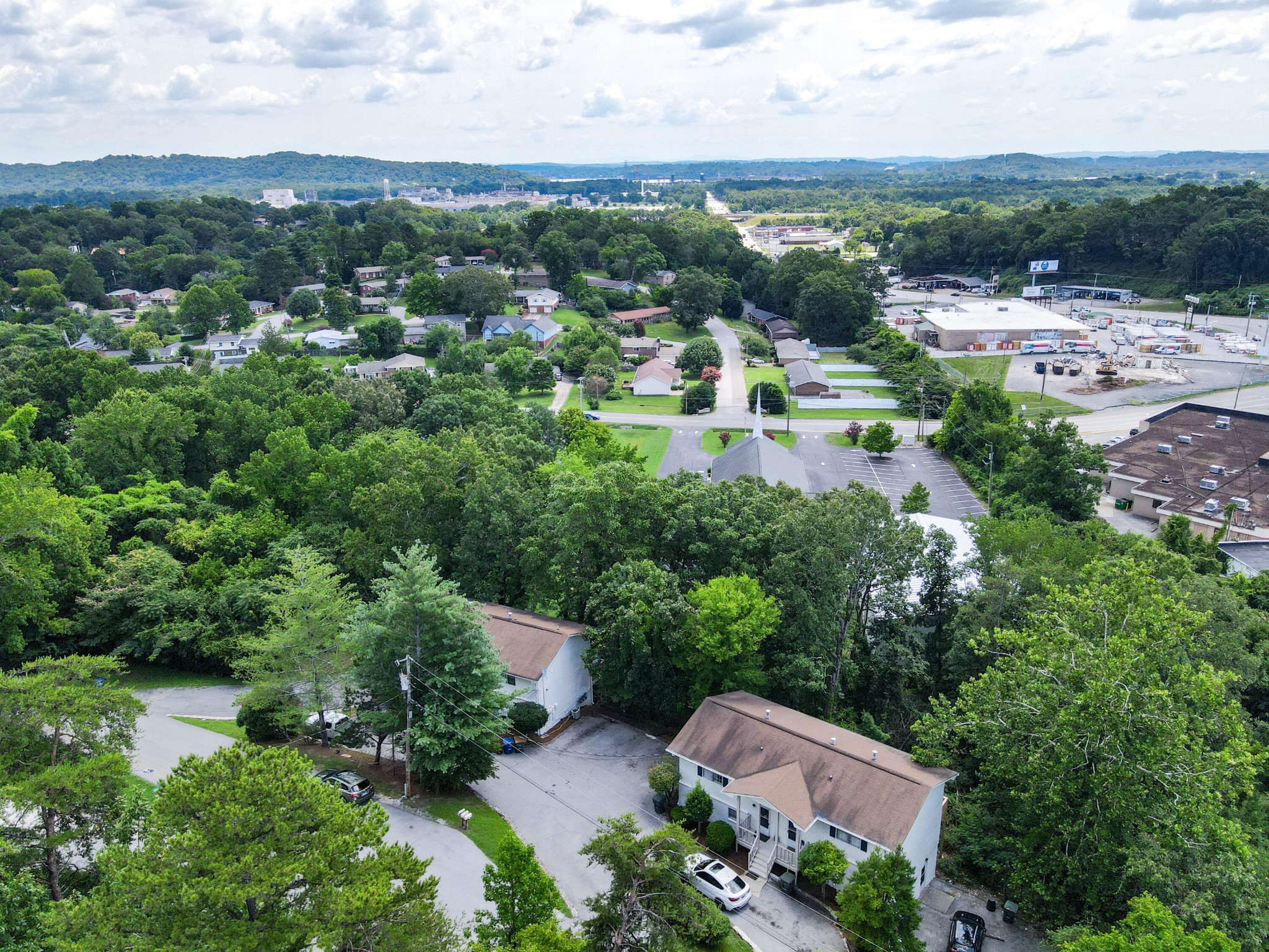 1343 Highland Road Chattanooga, TN 37415 - Photo 35 of 39 Gallery Image 35