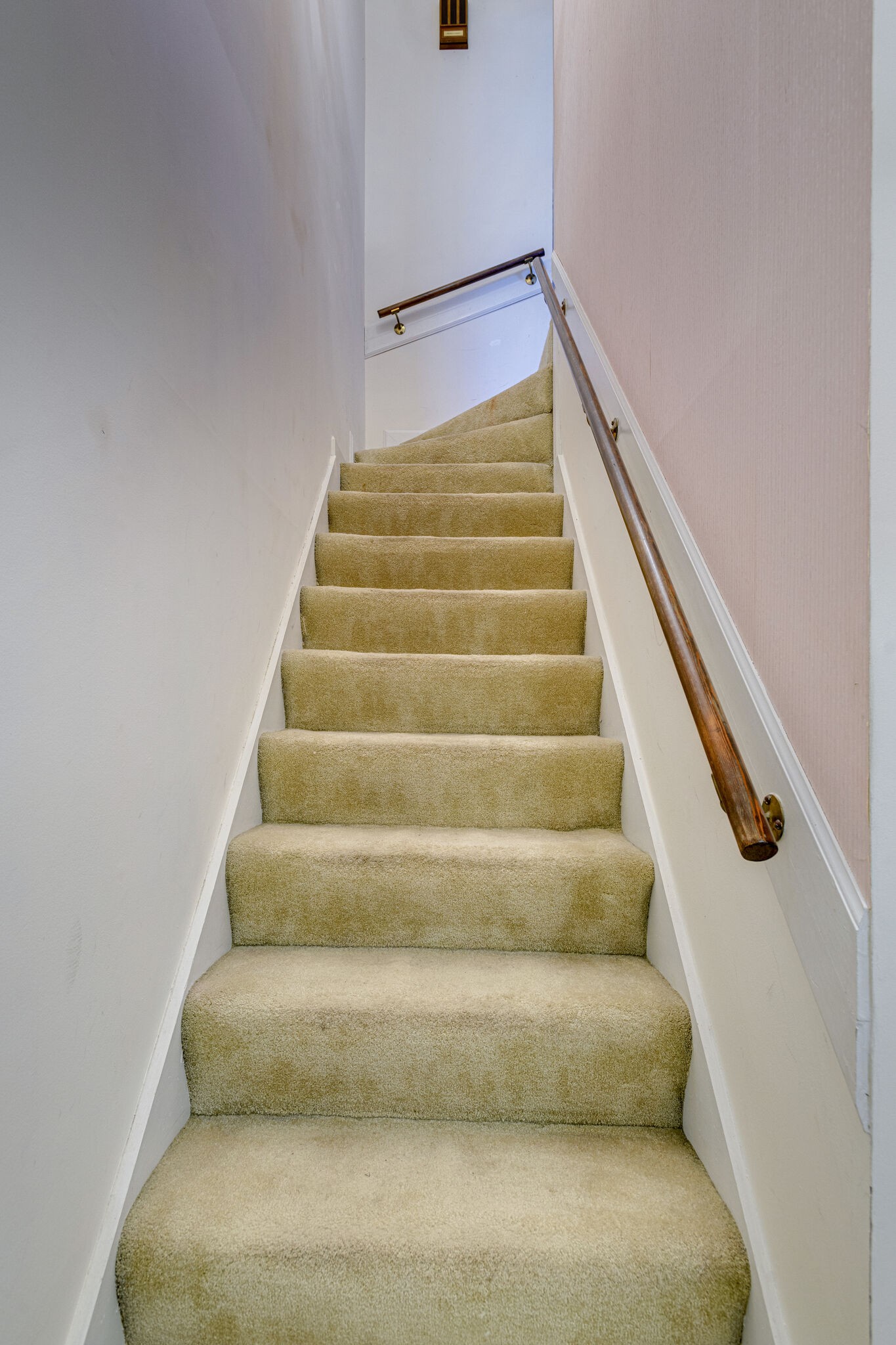 4001 Anderson Road, Unit J19 Nashville, TN 37217 - Photo 16 of 37 a view of staircase with white walls