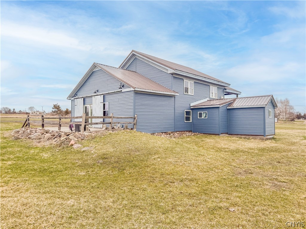 7318 Pine Woods Road Lyme, NY 13693 - Photo 4 of 43 Side