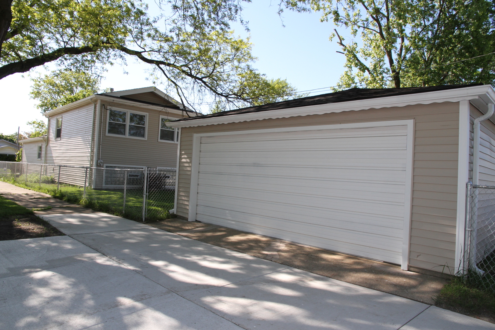11657 South Racine Avenue Chicago, IL 60643 - Photo 34 of 36 Gallery Image 34
