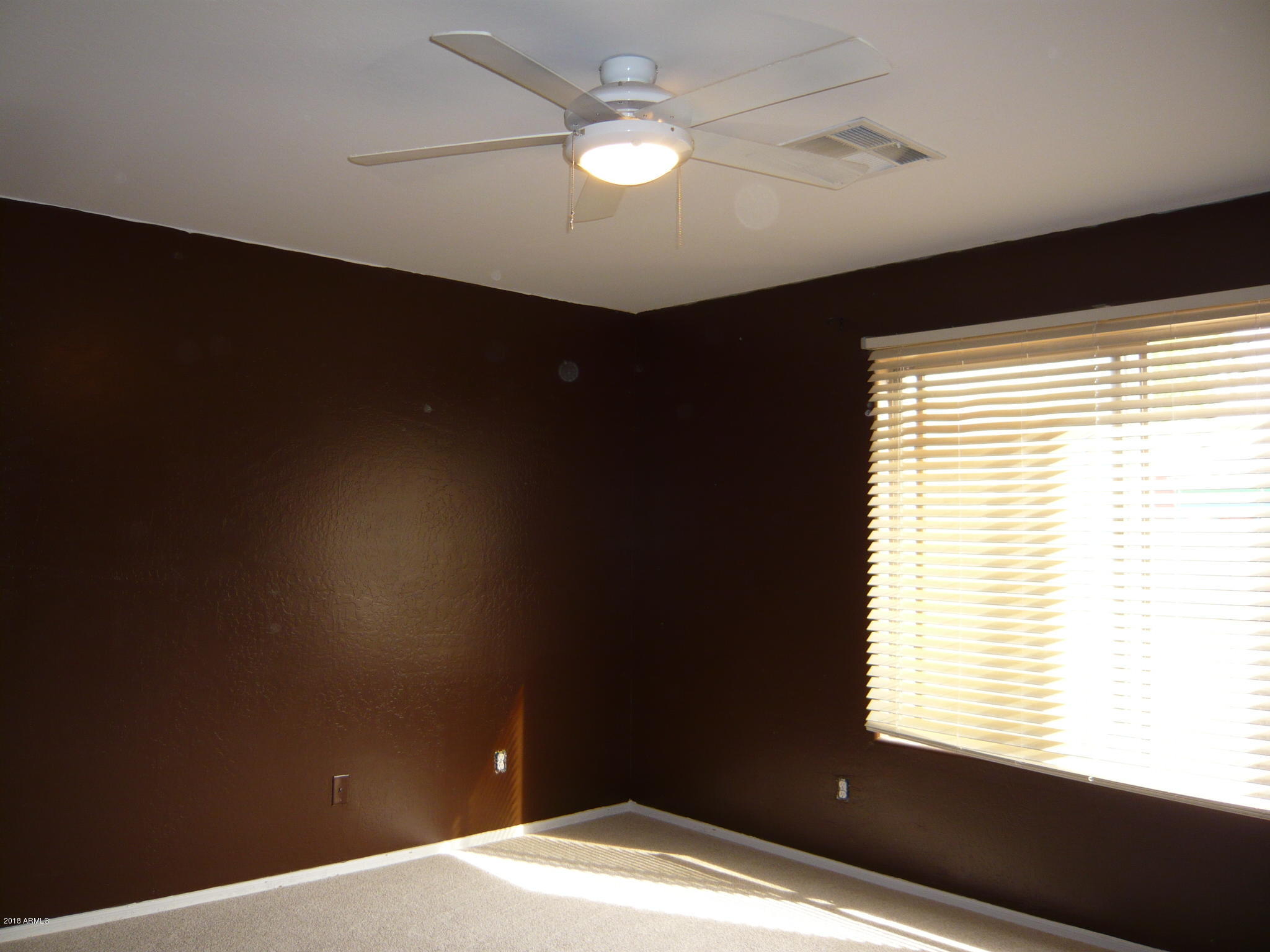 2605 West Maldonado Road Phoenix, AZ 85041 - Photo 8 of 32 P1030877