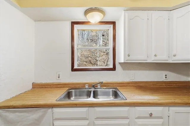 $195,000 | 1035 California Drive, Coal Center, PA 15423