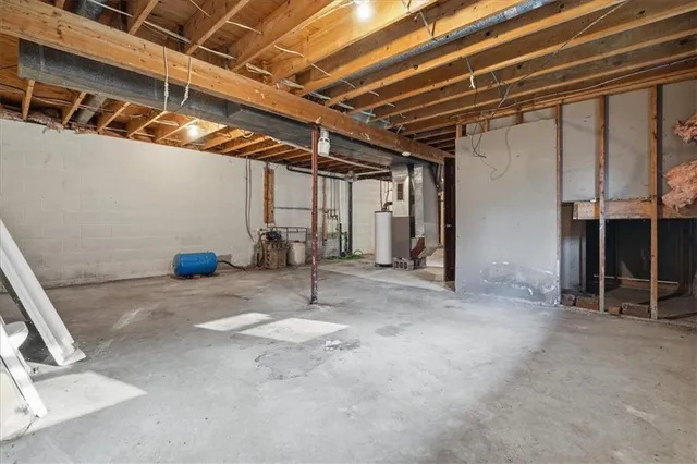 $195,000 | 1035 California Drive, Coal Center, PA 15423