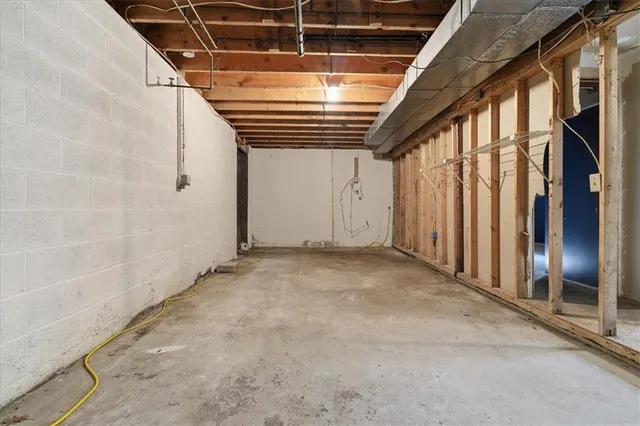 $195,000 | 1035 California Drive, Coal Center, PA 15423