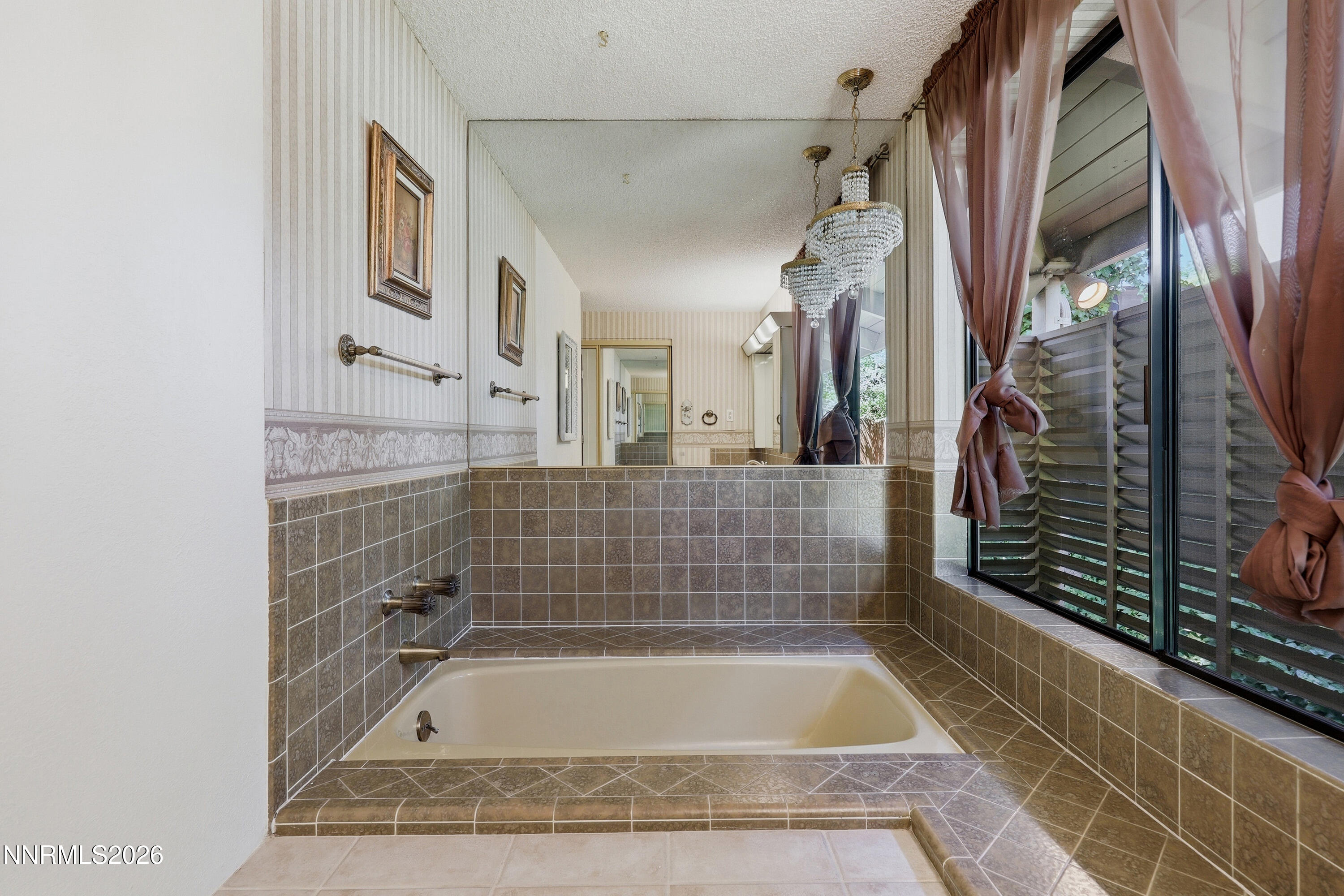 3495 Cashill Boulevard Reno, NV 89509 - Photo 22 of 33 Masterbath2