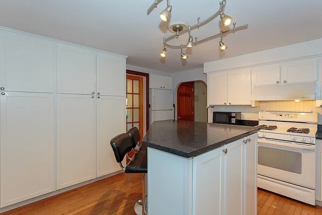 $549,900 | 28 Sprague Avenue, Chelmsford, MA 01824