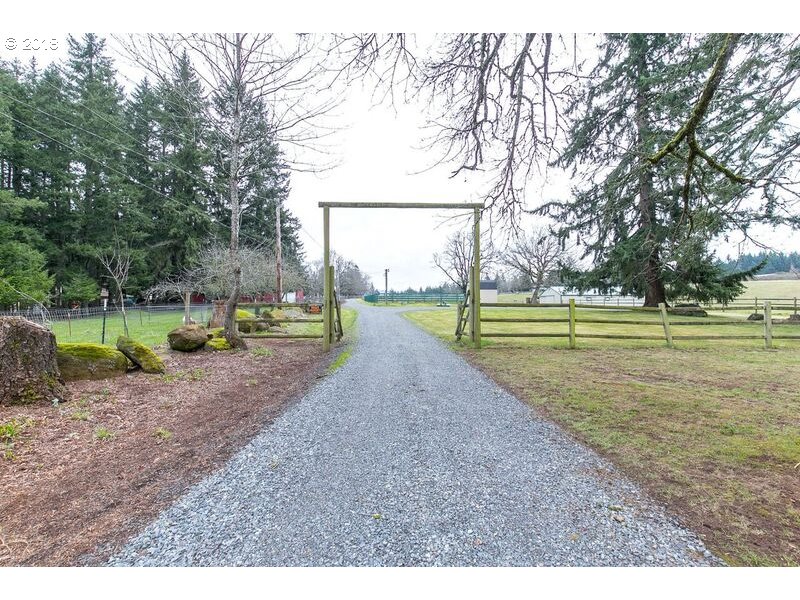 35032 South Ellis Road Molalla, OR 97038 - Photo 4 of 31 Gallery Image 4
