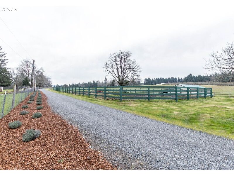 35032 South Ellis Road Molalla, OR 97038 - Photo 5 of 31 Gallery Image 5