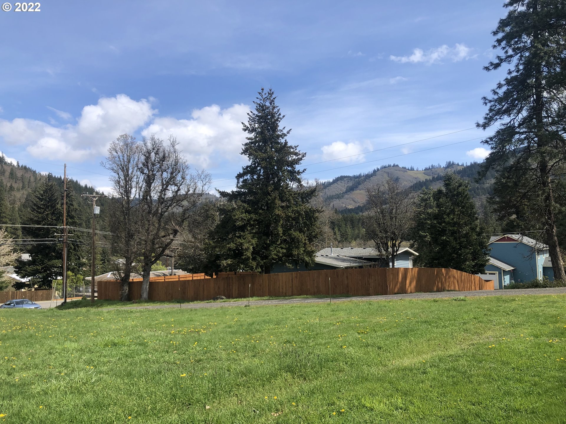 145 Loop Road White Salmon, WA 98672 - Photo 4 of 5
