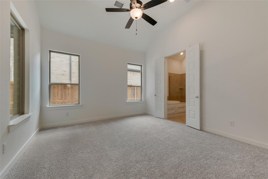 635 Caprice Bluff Fate, TX 75189 - Photo 19 of 34