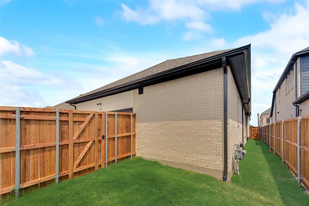 635 Caprice Bluff Fate, TX 75189 - Photo 30 of 34