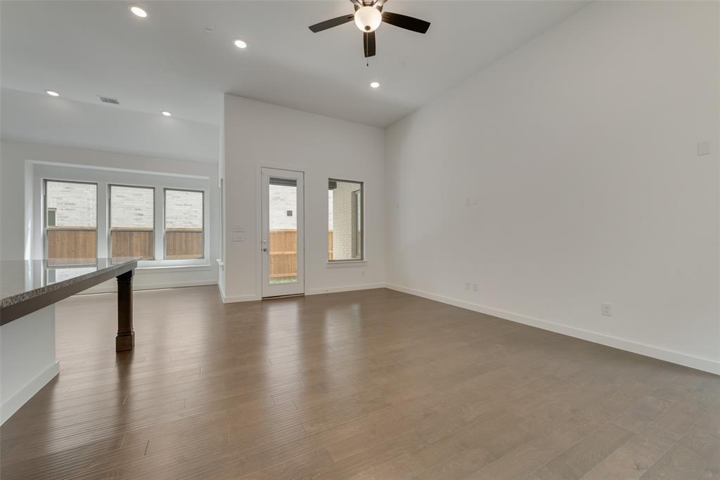 635 Caprice Bluff Fate, TX 75189 - Photo 9 of 34